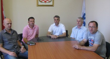 Predsjednik Gradskog odbora HDZ-a Mostar primio izaslanstvo Hrvatske udruge sportske rekreacije “Vjekoslav Arapović'