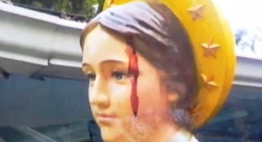 Kip Djevice Marije 'krvari' iz glave, TV ekipa snimila prizor 
