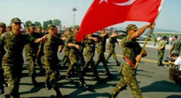 Turska gomila vojsku na granici sa Sirijom