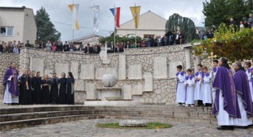 Služena Misa za žrtve ratova i poraća iz župe Čerin 