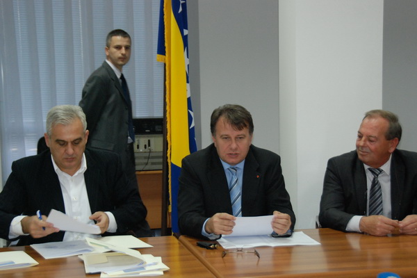 Potpisana tri ugovora između Fonda za zaštitu okoliša i Grada Mostara