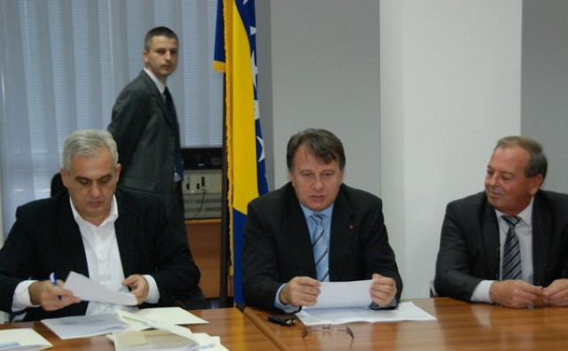 Potpisana tri ugovora između Fonda za zaštitu okoliša i Grada Mostara