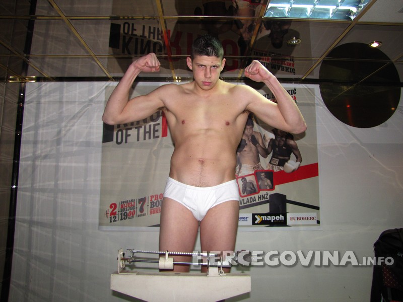 Boksački spektal u Mostaru:  “King of the ring”