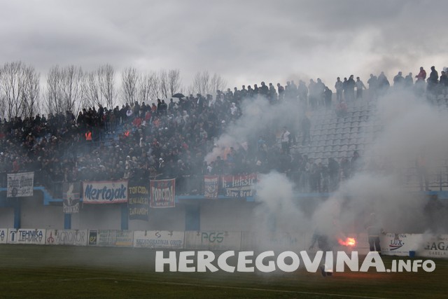 Hrvata u BiH od sna o Herceg-Bosni, baš poput Torcidu od Hajduka, samo nebo rastaviti može