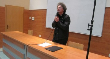 Don Mladen Šutalo održao predavanje o Facebooku