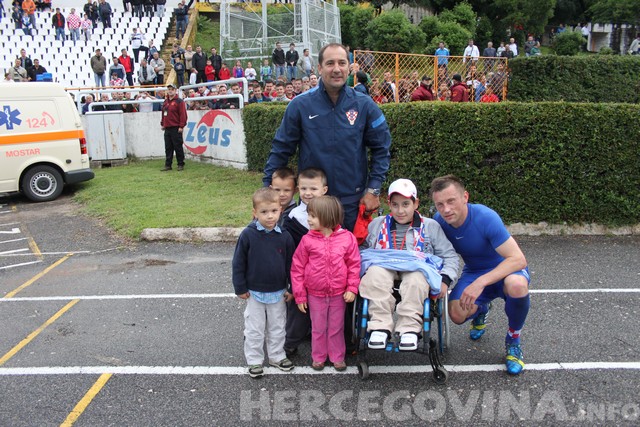 Vatreni u Mostaru