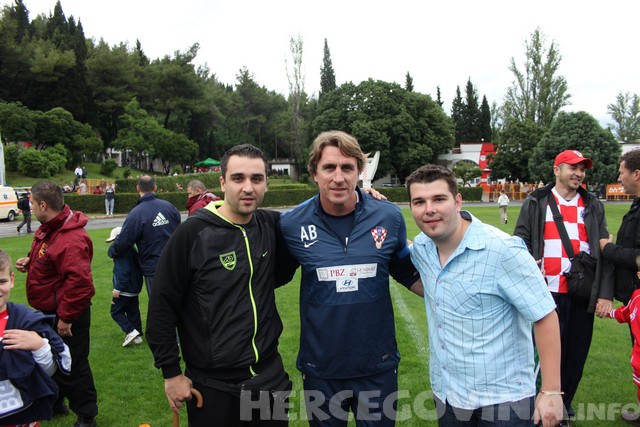Vatreni u Mostaru