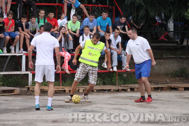 Turnir: "Volim te bola"
