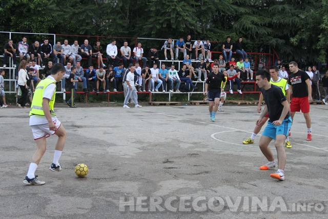 Turnir: "Volim te bola"