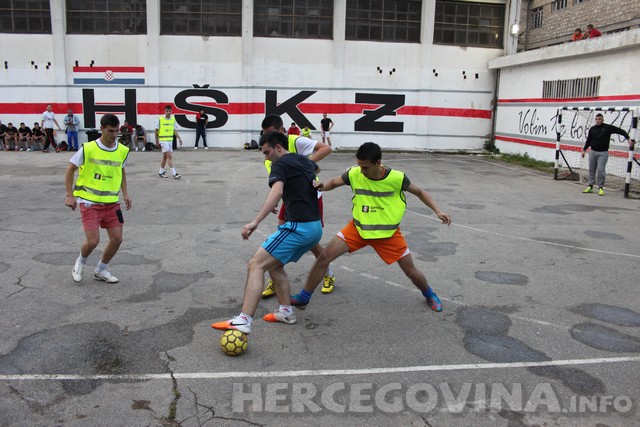 Turnir: "Volim te bola"