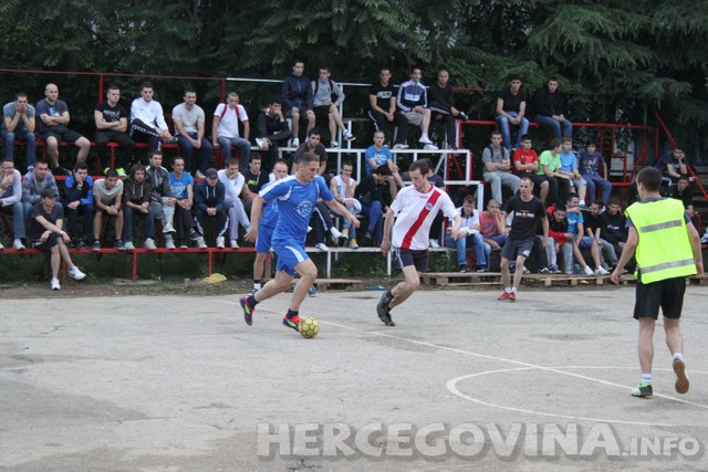 Turnir: "Volim te bola"