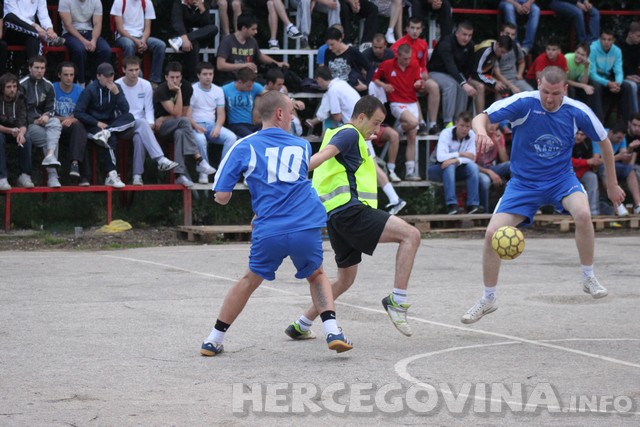 Turnir: "Volim te bola"