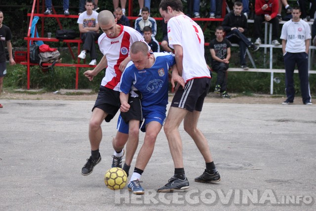 Turnir: "Volim te bola"