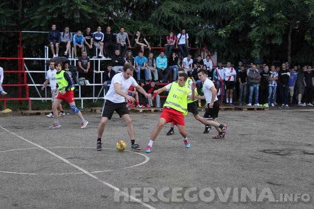 Turnir: "Volim te bola"