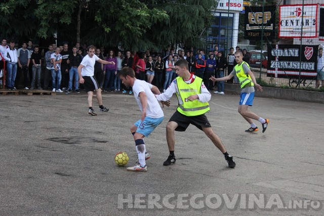 Turnir: "Volim te bola"