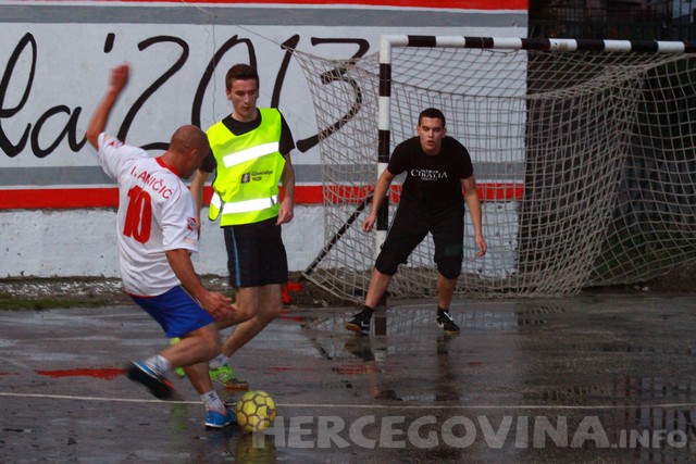 Turnir: "Volim te bola"