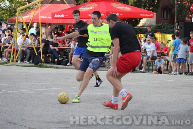 Turnir: "Volim te bola"