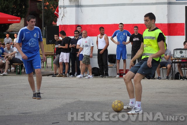 Turnir: "Volim te bola"