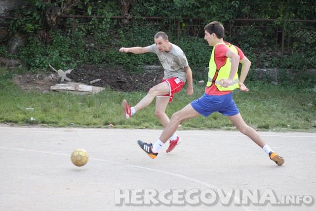 Turnir: "Volim te bola"