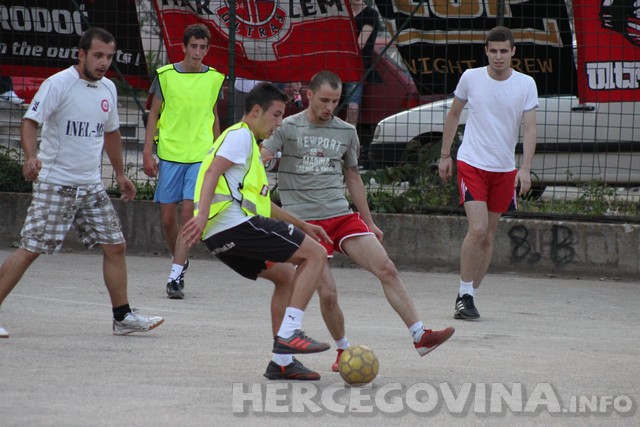 Turnir: "Volim te bola"