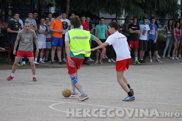 Turnir: "Volim te bola"