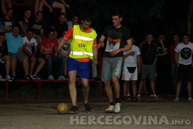 Turnir: "Volim te bola"