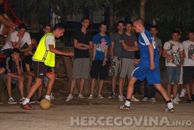 Turnir: "Volim te bola"