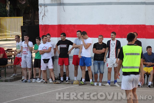 Turnir: "Volim te bola"
