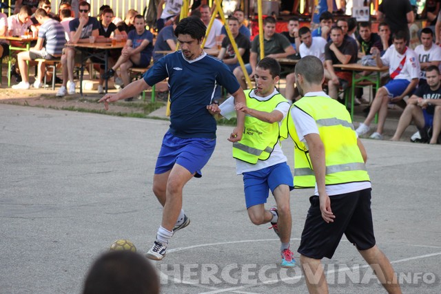 Turnir: "Volim te bola"