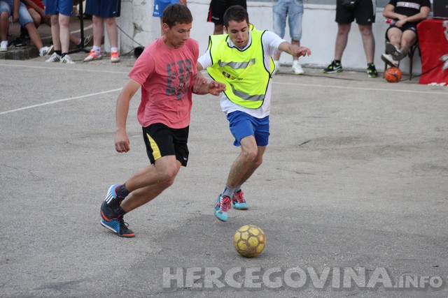 Turnir: "Volim te bola"