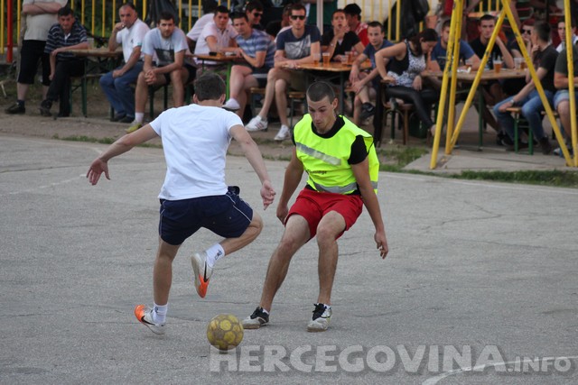 Turnir: "Volim te bola"