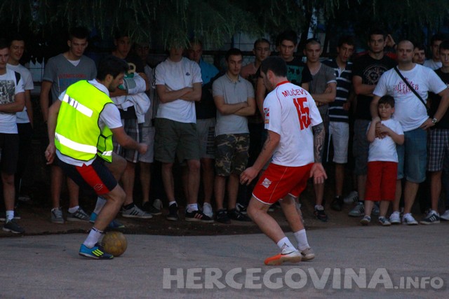Turnir: "Volim te bola"