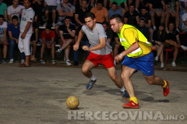 Turnir: "Volim te bola"