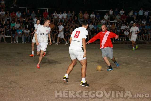 Turnir: "Volim te bola"