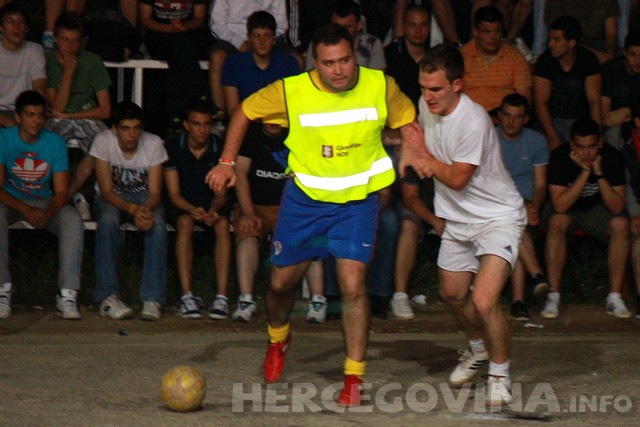 Turnir: "Volim te bola"