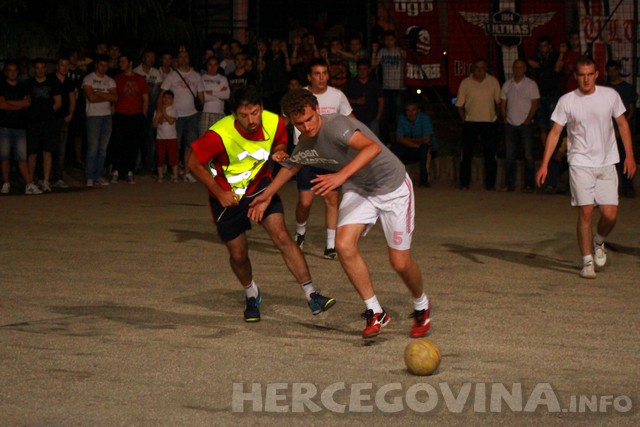 Turnir: "Volim te bola"