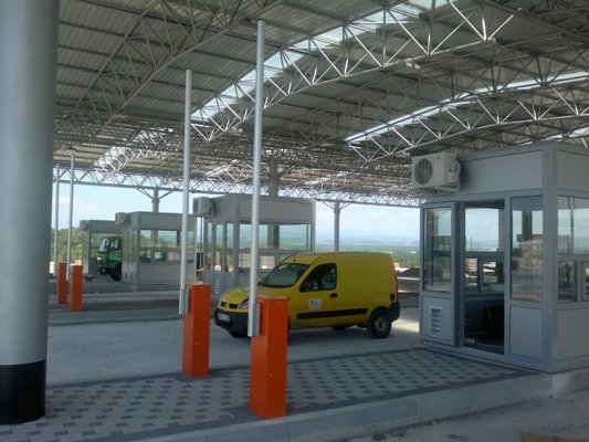 Nezadovoljni poljoprivrednici iz Hercegovine blokirali Bijaču