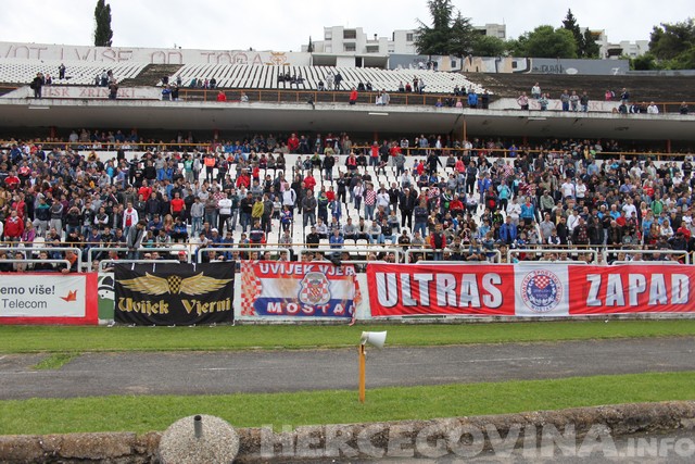 Vatreni u Mostaru