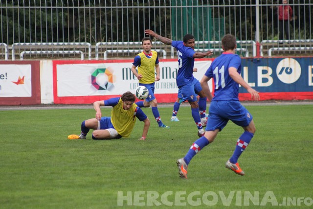 Vatreni u Mostaru