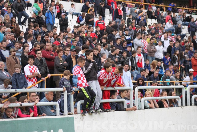 Vatreni u Mostaru