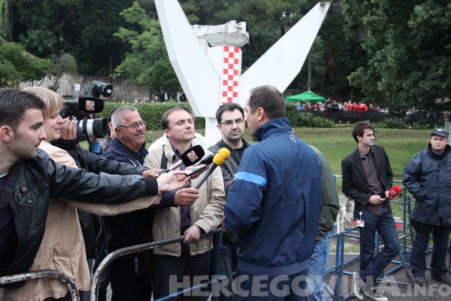 Vatreni u Mostaru