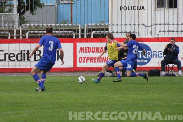 Vatreni u Mostaru