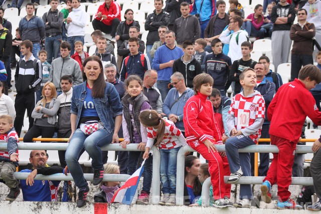 Vatreni u Mostaru