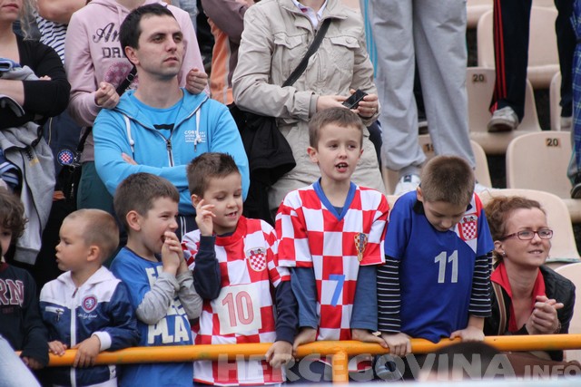 Vatreni u Mostaru