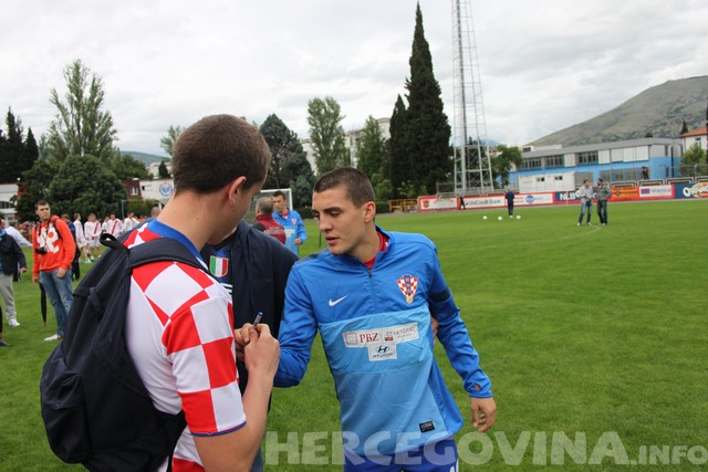 Vatreni u Mostaru