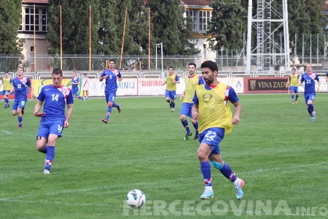 Vatreni u Mostaru