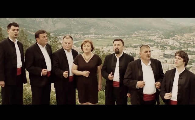 Klapa Hrvoje, pjesma, spot
