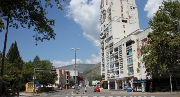 Mostar, djeca, škola, oružje