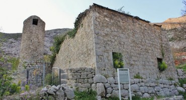 Hercegovačka sela osuđena na propast: Ni svatovi više nisu ono što su nekada bili