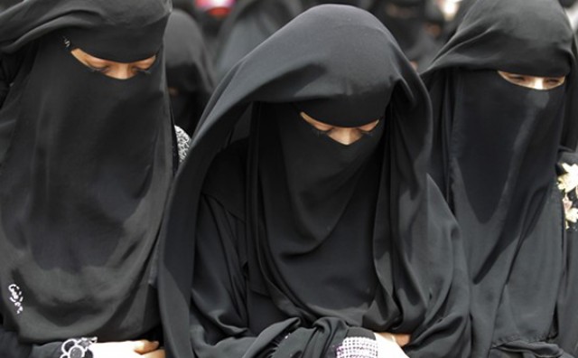 U austrijskom parlamentu  izglasan zakon kojim se zabranjuje nošenje burke i nikaba